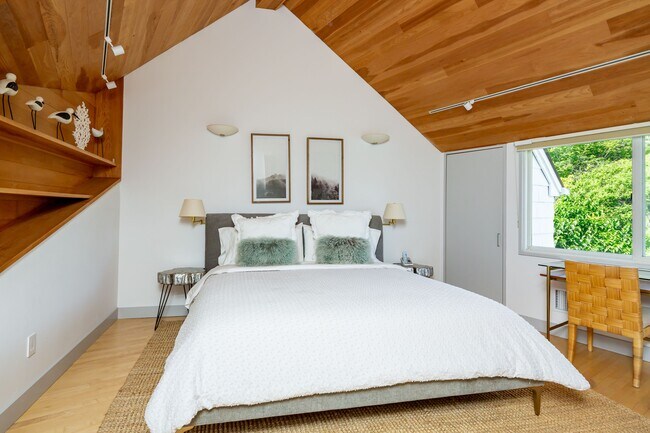 Building Photo - 51 Seascape Ln
