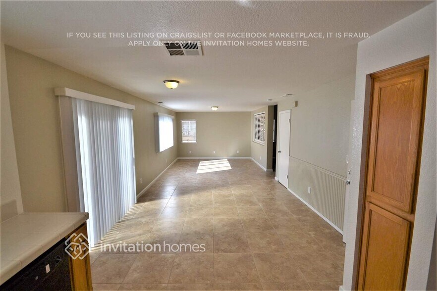 Building Photo - 3542 Catalina Way