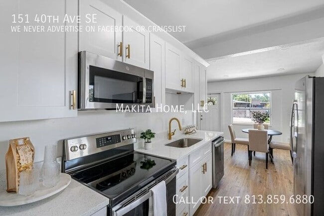 Building Photo - 151 40th Ave SE