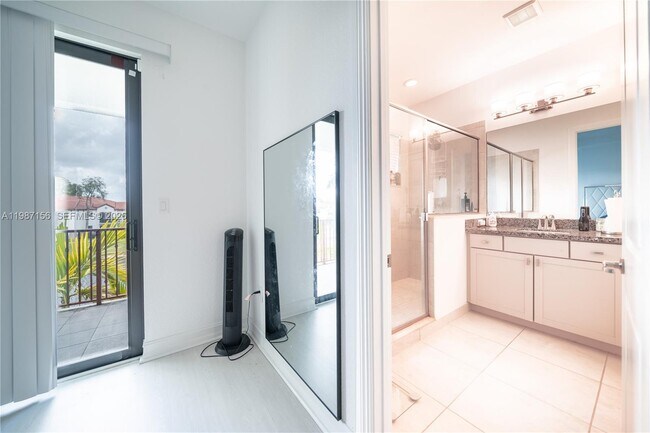 Building Photo - 11674 SW 13th Ln