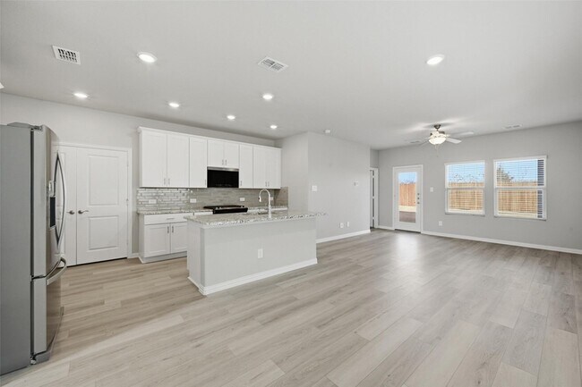 Building Photo - 602 Travine Dr