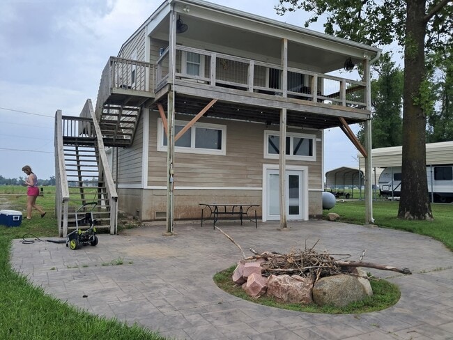 Building Photo - 239 Mallard Ln