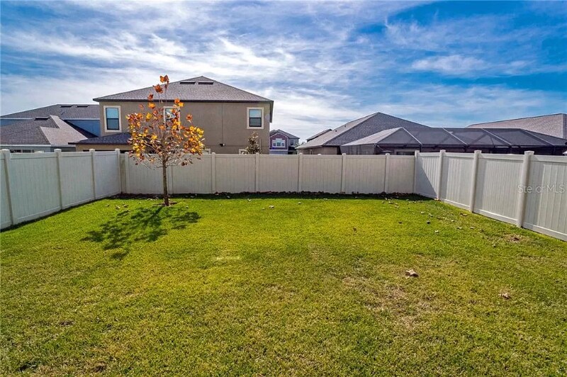 Building Photo - 10015 Ivory Dr