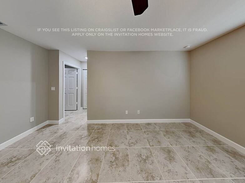 Building Photo - 558 Oldenberg St SW