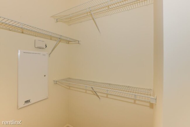 Building Photo - 56 Brownstone Way