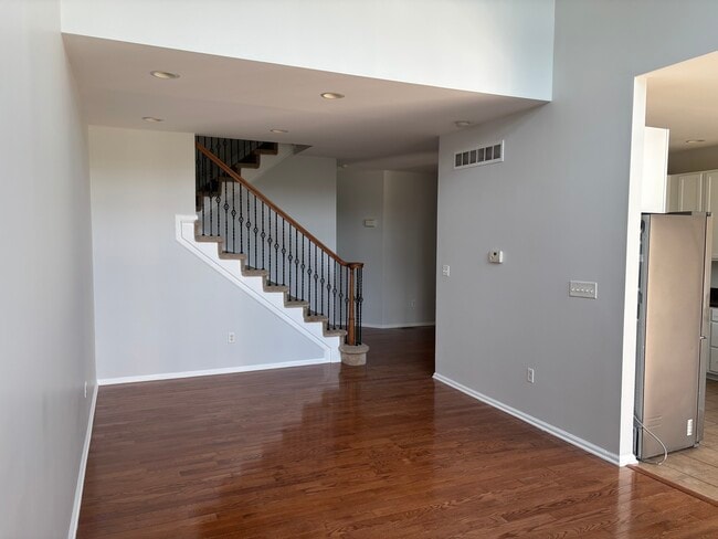 Building Photo - 173 Westbrook Dr