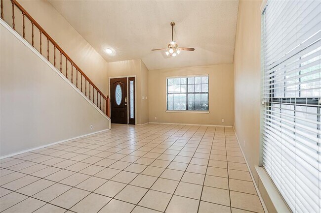 Building Photo - 2211 Rick Whinery Dr