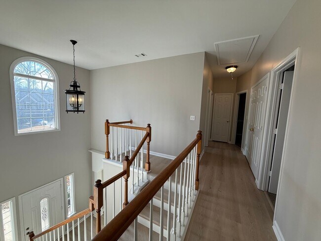 Building Photo - Beautiful 4BR / 2.5BA Home in Chattahoochee High School District – Fresh Paint & Updated Flooring