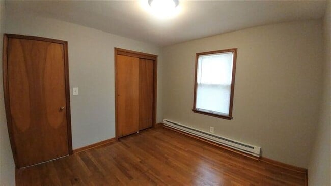 Primary Photo - 2341 N 66th St