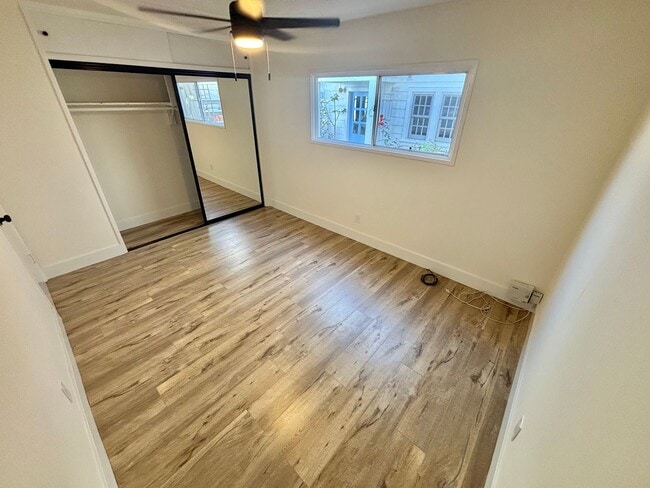 Building Photo - Fully Renovated 2bd/1ba! Just a block from...