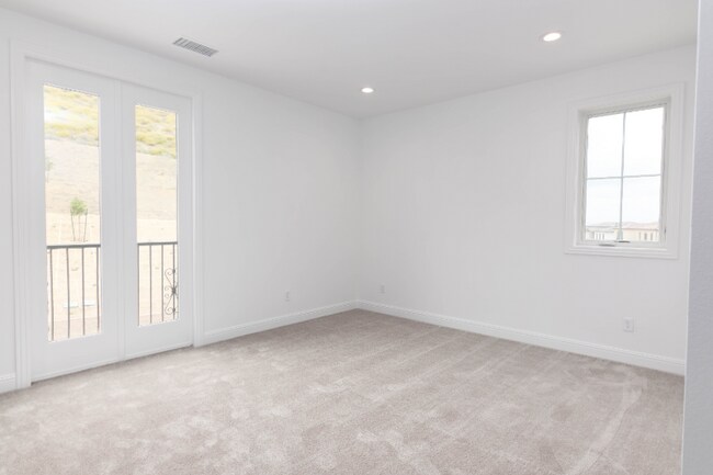 Building Photo - 20268 Albion Wy