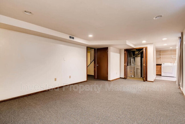Building Photo - 6928 S Madison Way