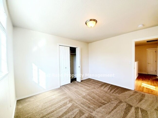 Building Photo - 11550 W Tahiti St