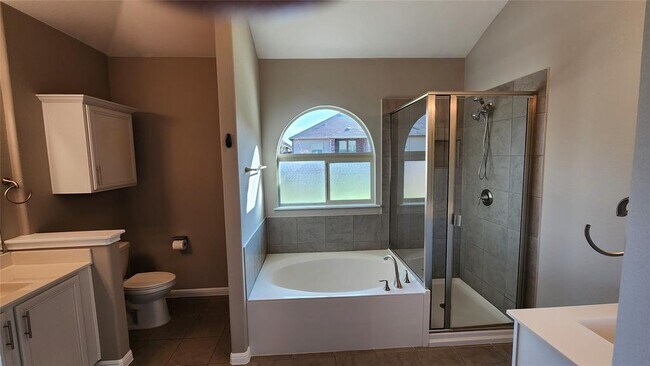 Building Photo - 16409 Pallazo Dr