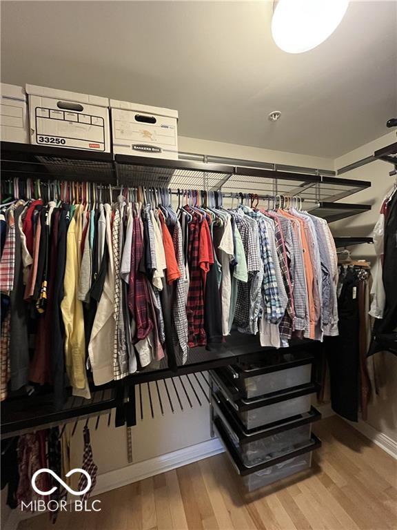 Building Photo - 350 N Meridian St