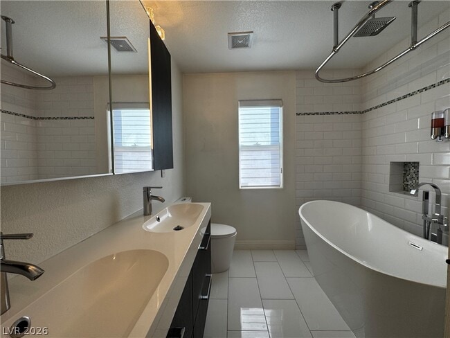 Building Photo - 956 Puerta Del Sol Dr