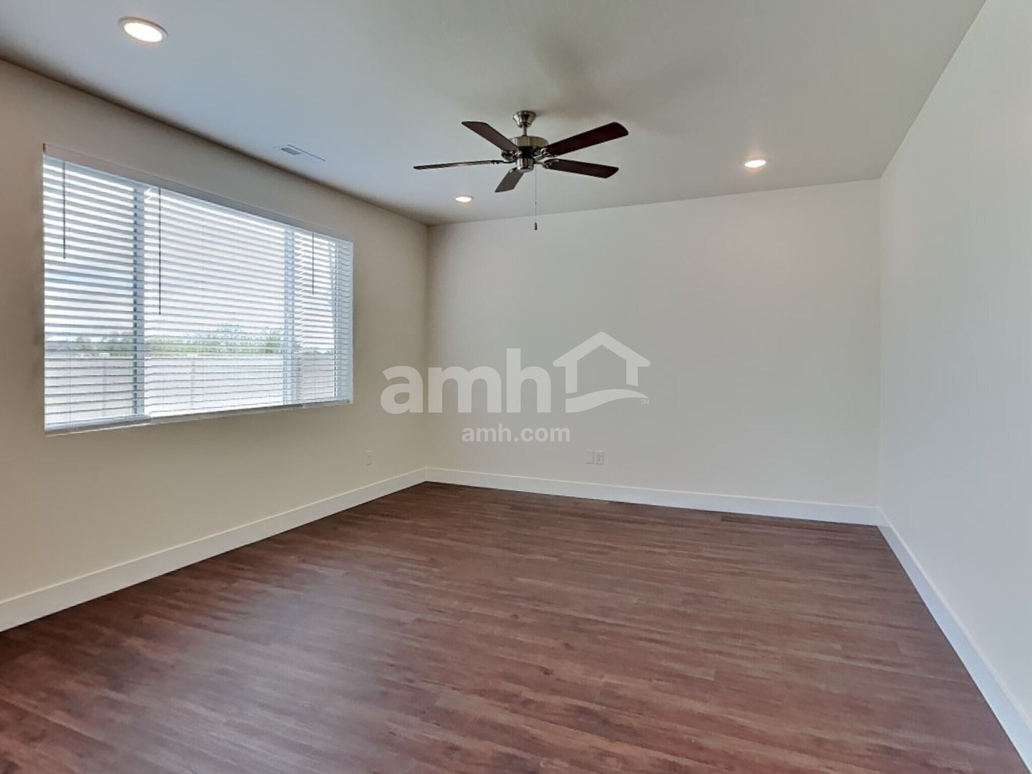 Building Photo - 1320 Alderleaf Ave