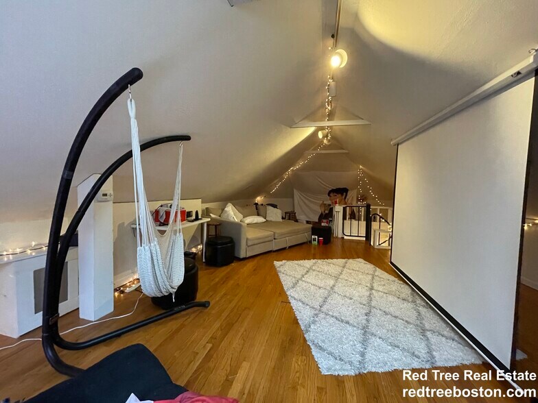 Building Photo - 30 Harris St