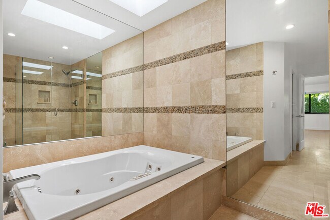 Building Photo - 234 S Tower Dr