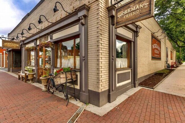 Building Photo - Industrial Corner 2BD/2BA Condo at Steelhaus in Plaza Midwood!