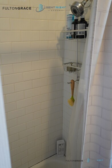 Building Photo - 2652 W 23rd Pl