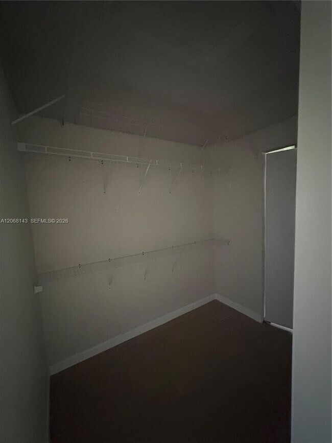 Building Photo - 5725 Tuscany Way