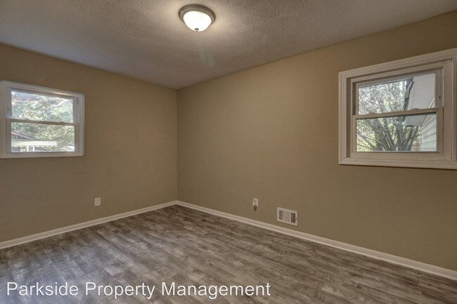Building Photo - 3 br, 1 bath House - 43 Darwin Dr