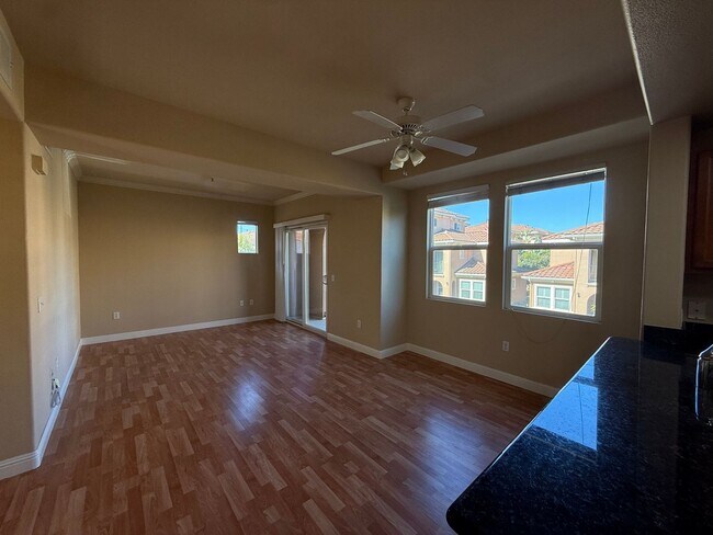 Building Photo - 2 Bed | 2 Bath | 1300 SF | Private 2 Garage | Private One Car Garage | Owner pays WS&G
