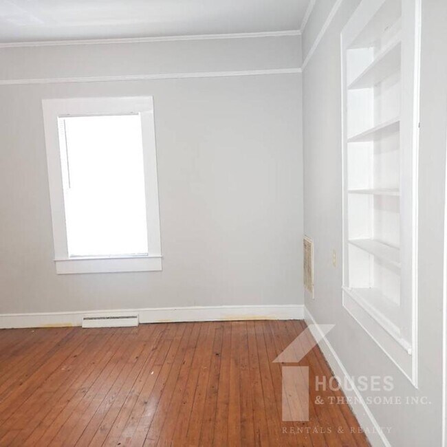 Building Photo - 263 Beacon St
