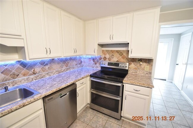 Building Photo - 205 Garland Ave