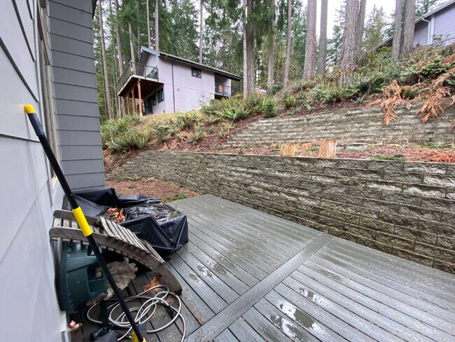 Building Photo - Elevated Modern Living in the Trees of Sudden Valley