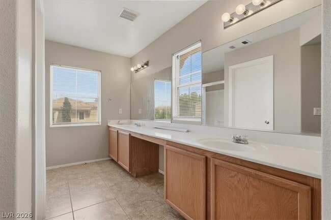 Building Photo - 10404 Dark Sands Ave