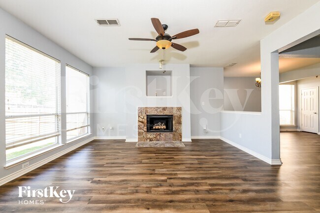 Building Photo - 4909 Lodgepole Ln
