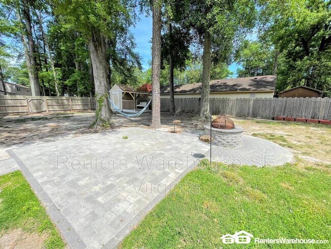 Building Photo - 5736 Avalon Woods Dr