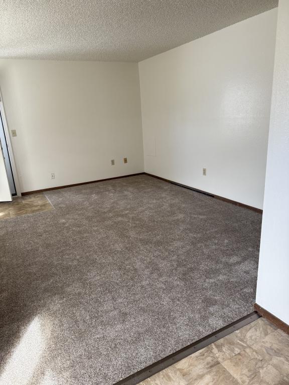 Building Photo - 1804 Lily Pl