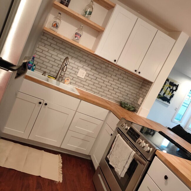 Building Photo - 507 Copperbush Ct