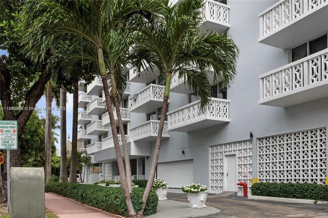 Building Photo - 1020 Meridian Ave