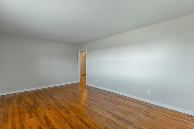 Building Photo - 1605 Foust St
