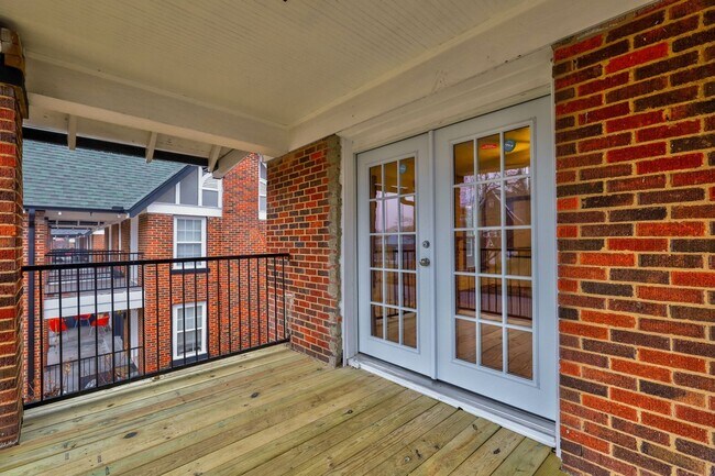 Building Photo - Lovely 1 Bed Home : 1407 1/2 Northwest 17th Street