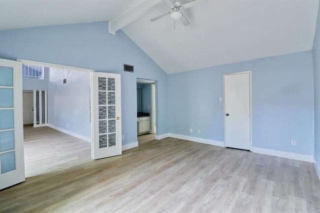 Building Photo - 6911 Pouter Dr