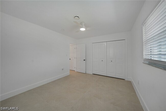 Building Photo - 27381 Voyageur Dr