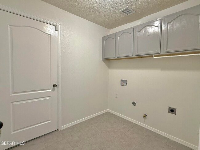 Building Photo - 12285 Tierra Plata Dr