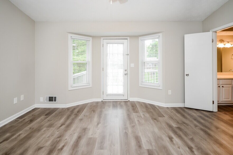 Building Photo - 1658 Eric Cir