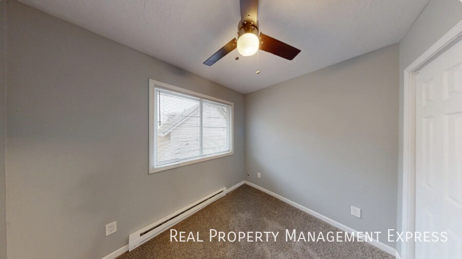 Building Photo - 2 Bedroom 1 Bathroom Home