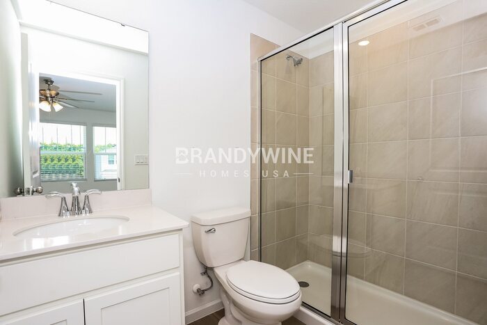 Building Photo - 641 Holly Lks Dr