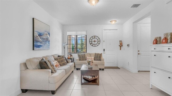 Building Photo - 304 NW 36th Ave