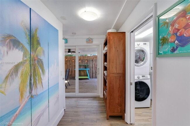 Building Photo - 212 SW 1st Ave