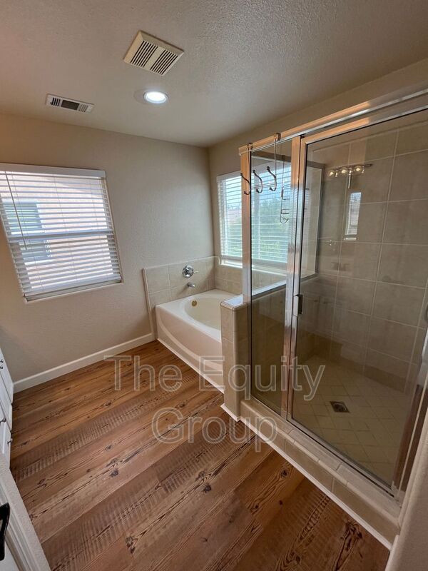 Building Photo - 2287 W Wall Ct
