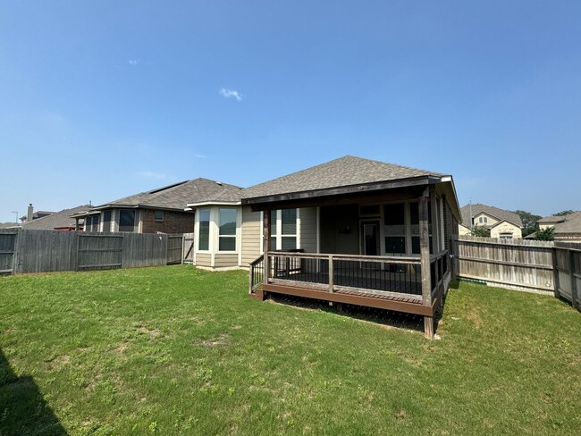 Building Photo - Stunning Rental Home in Gated Wortham Oaks...