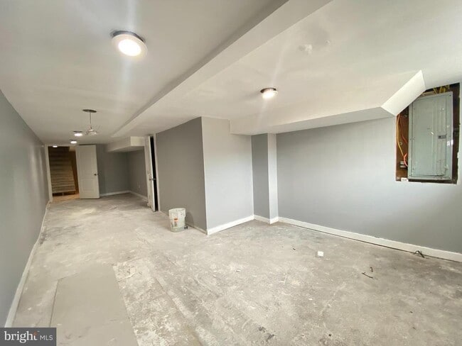 Building Photo - 1722 W Norris St